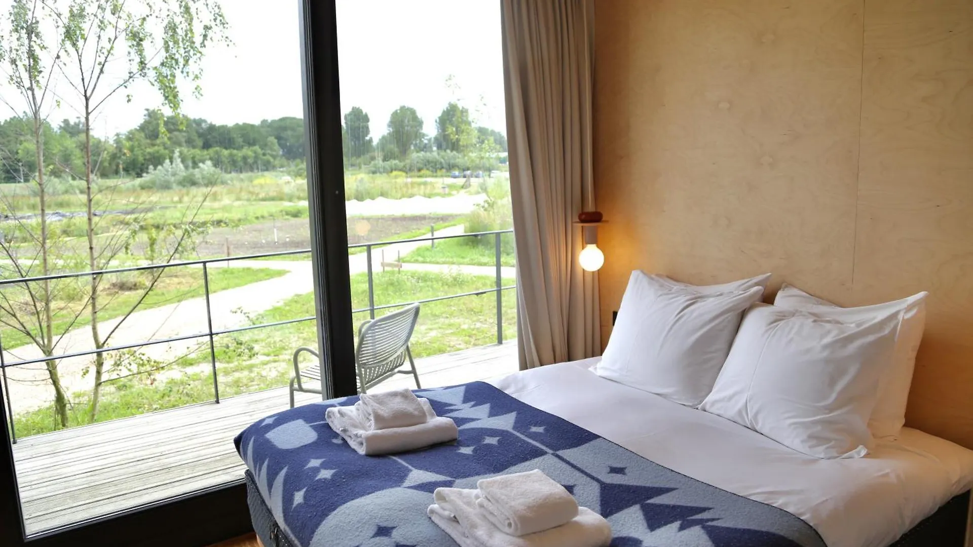 Basecamp Amsterdam Hotel